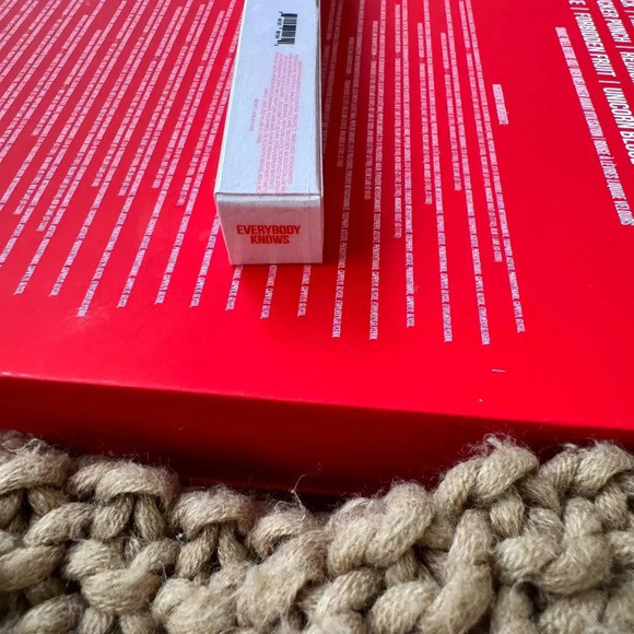 Everybody Knows Jeffree Star Supreme gloss - NWT - Bright Red-Orange - Picture 8 of 9